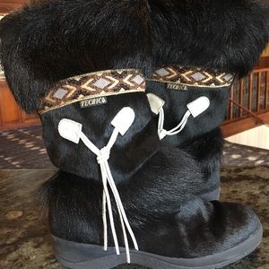 EUC Tecnica Skandia Fur Boots sz 10